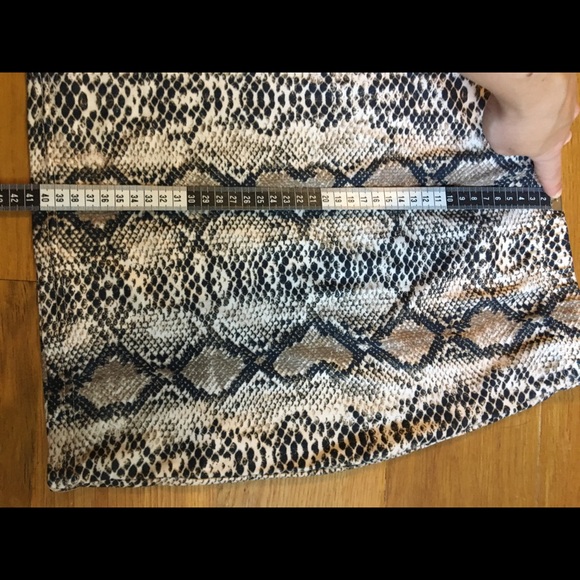 Snake Skin Pattern Mini Skirt (matching crop top on my page available) - Picture 9 of 11